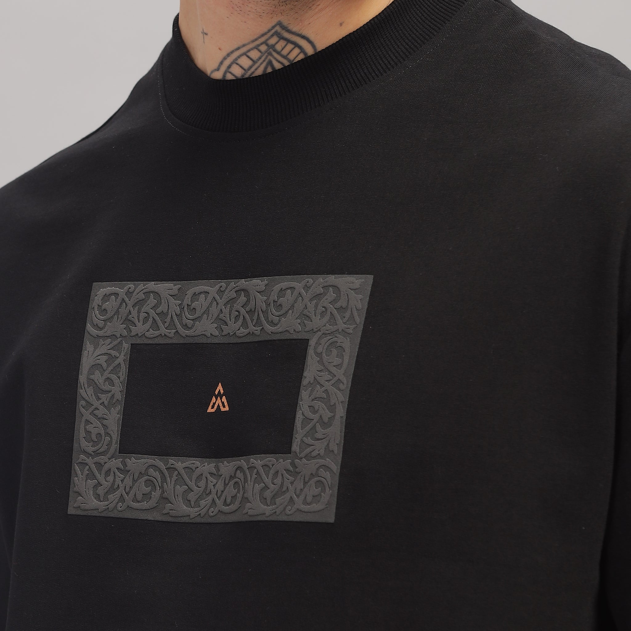 Antique Frame Absolutor Oversized Black T-shirt